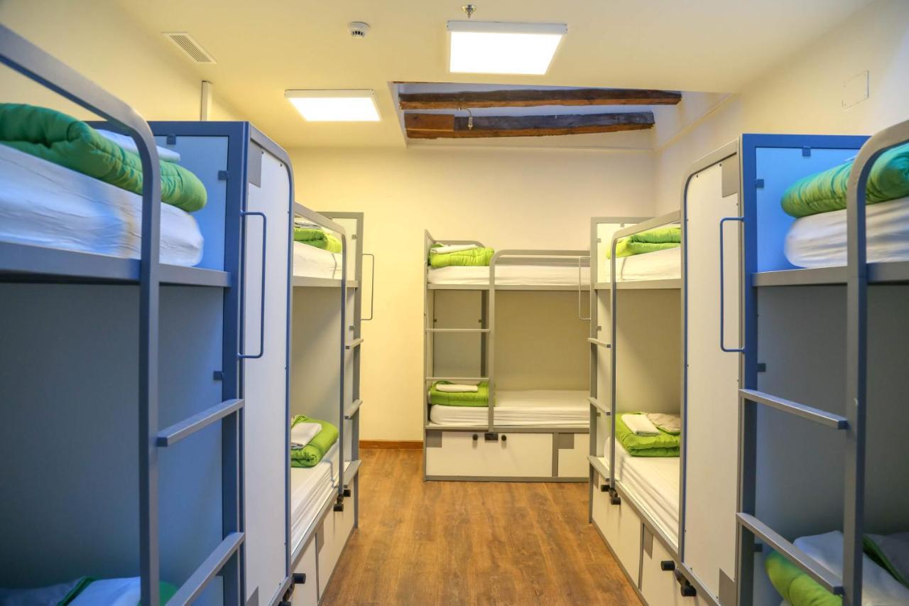 Bed 12-Bed Female Dormitory Room